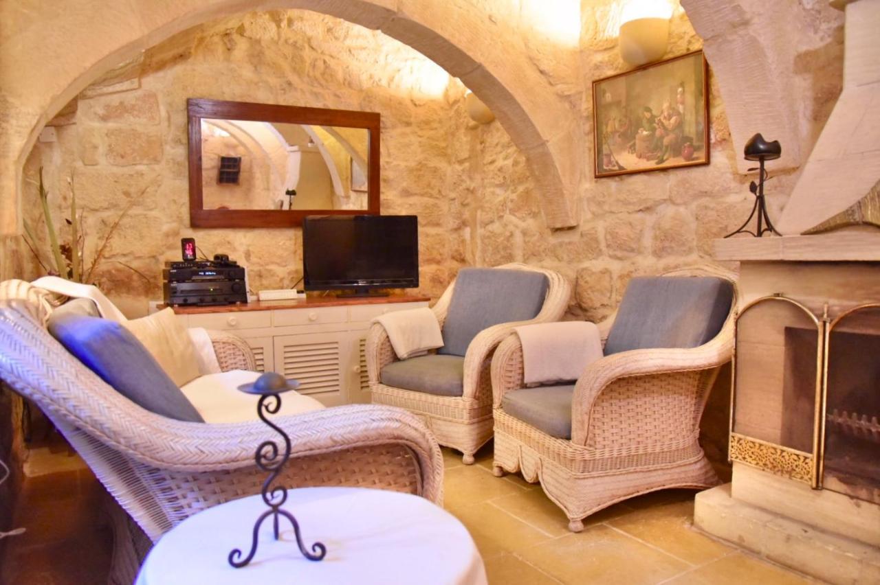 Ta'Martin Farmhouse Xewkija Gozo ภายนอก รูปภาพ