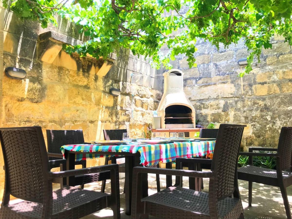 Ta'Martin Farmhouse Xewkija Gozo ภายนอก รูปภาพ